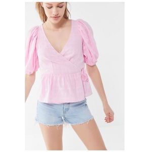 UO Addison Puff Sleeve Peplum Top